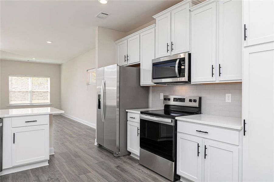 Furnished interior view inside a new home in Mount Tabor Pointe, Dallas (Image 9).
