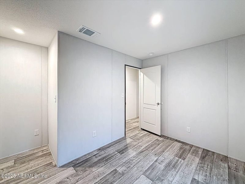 Spacious, unfurnished interior of a new home in , Hawthorne (Image 29).