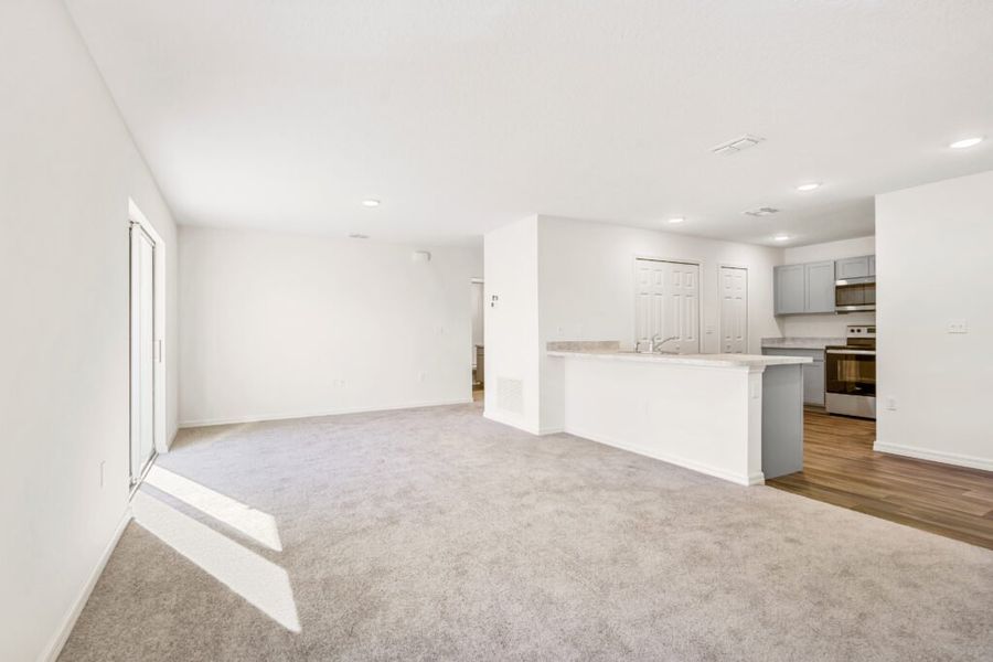 Spacious, unfurnished interior of a new home in Cape Coral, Cape Coral (Image 6). Spacious, unfurnished interior of a new home in Cape Coral, Cape Coral (Image 6).