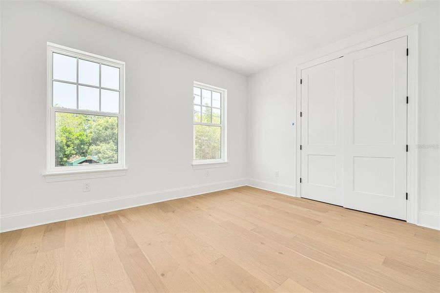 Spacious, unfurnished interior of a new home in , St. Petersburg (Image 31).