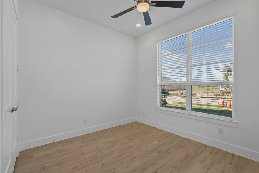 Representative unfurnished interior of a home built from the Rivercrest by Chesmar Homes in Fulshear Lakes, Fulshear (Image 85).