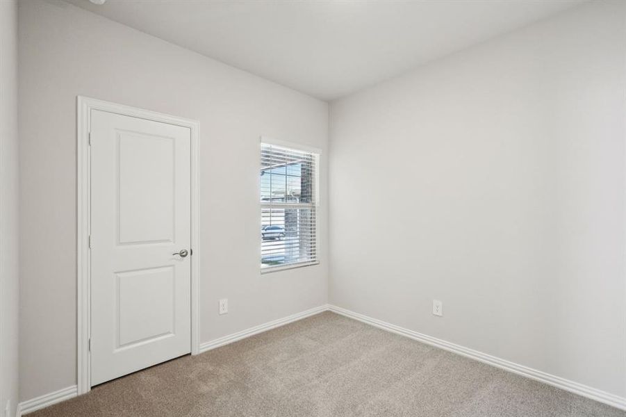 Photo is not of the actual home, but is an inspirational photo of builder’s model home and may depict options, furnishings, and/or decorator features that are not included. Photo is not of the actual home, but is an inspirational photo of builder’s model home and may depict options, furnishings, and/or decorator features that are not included.