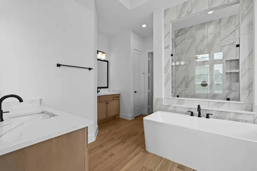 Furnished interior view inside a new home in Fulshear Lakes, Fulshear (Image 6). Furnished interior view inside a new home in Fulshear Lakes, Fulshear (Image 6).