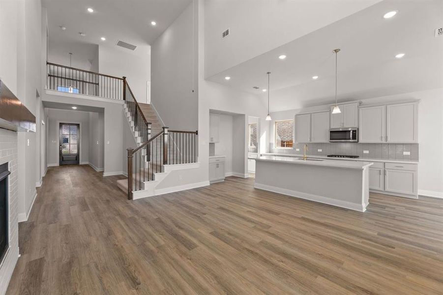 DAL_Meadow Vista_Delta_1705 Willowhurst Lane (17)