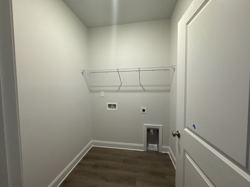 Spacious, unfurnished interior of a new home in Windsor, North Augusta (Image 17).