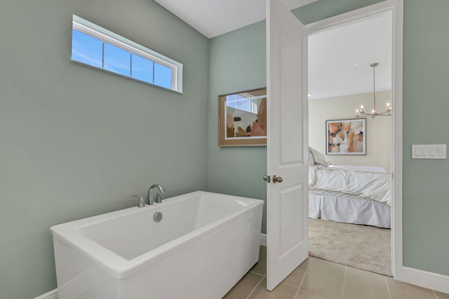 4br New Home in Winter Garden, FL.  - Slide 17