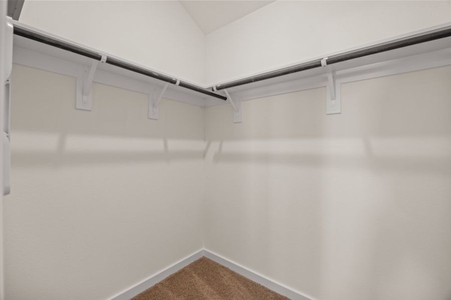 Spacious, unfurnished interior of a new home in Ashland, Houston (Image 26).