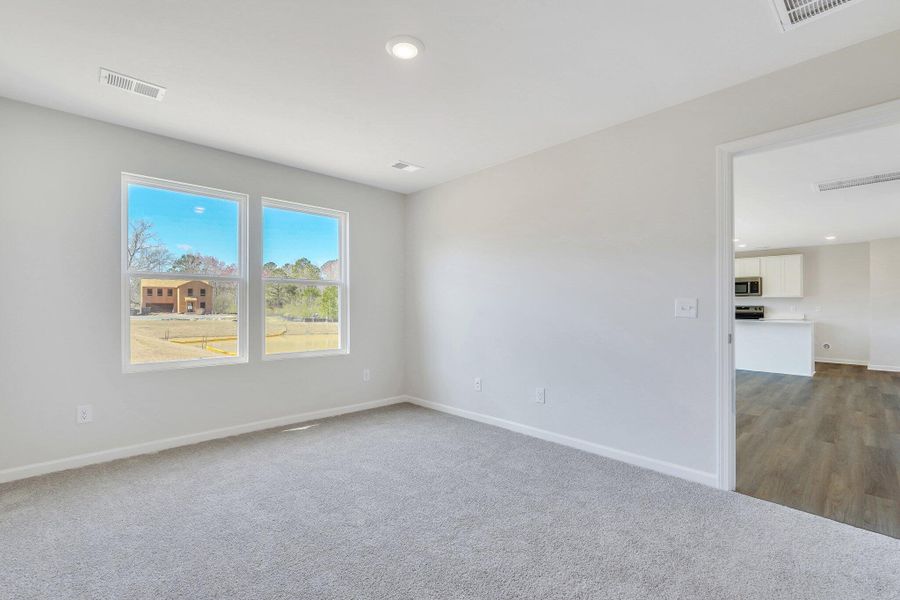 Spacious, unfurnished interior of a new home in , Ladson (Image 24).