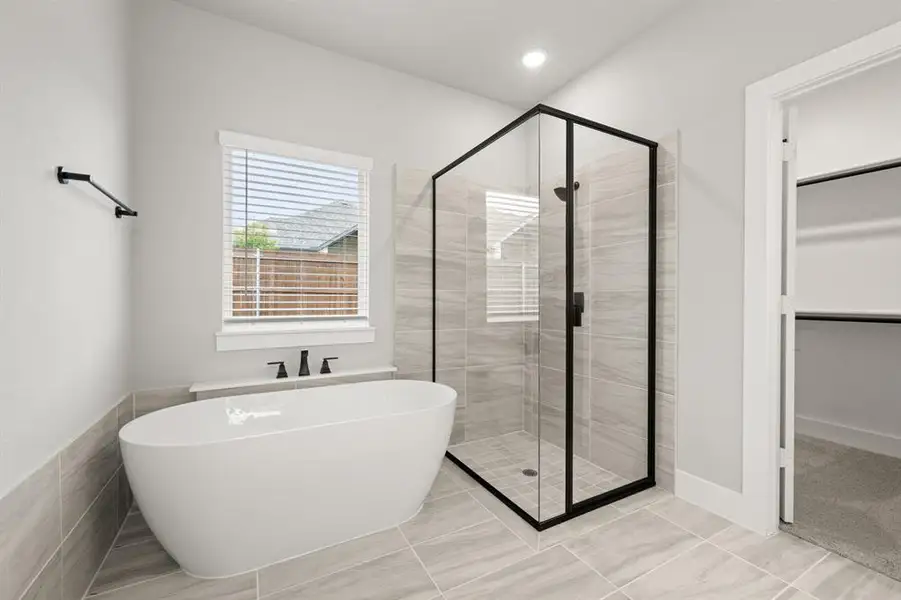 620 Red Maple- Primary Suite-5