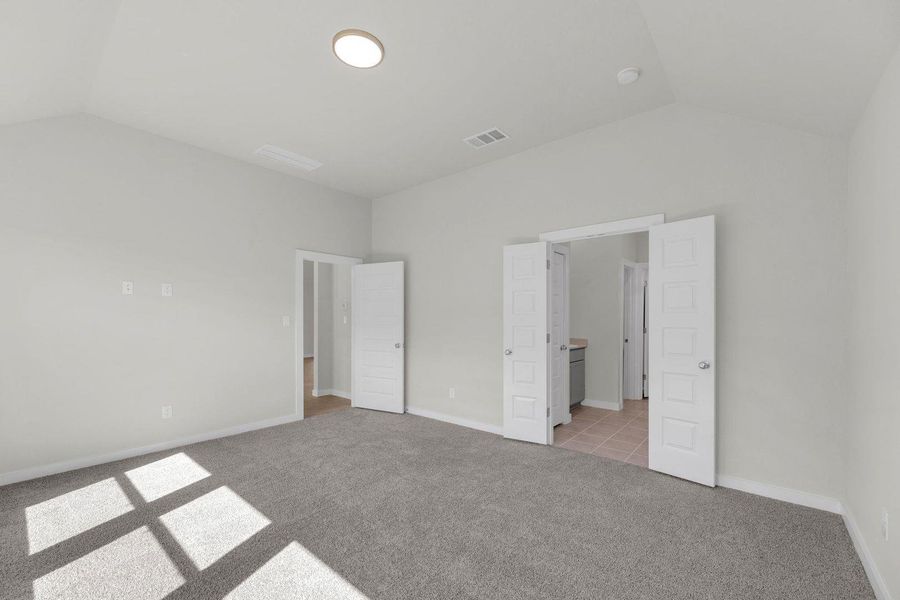 Spacious, unfurnished interior of a new home in Prairie Winds, Hutto (Image 24).