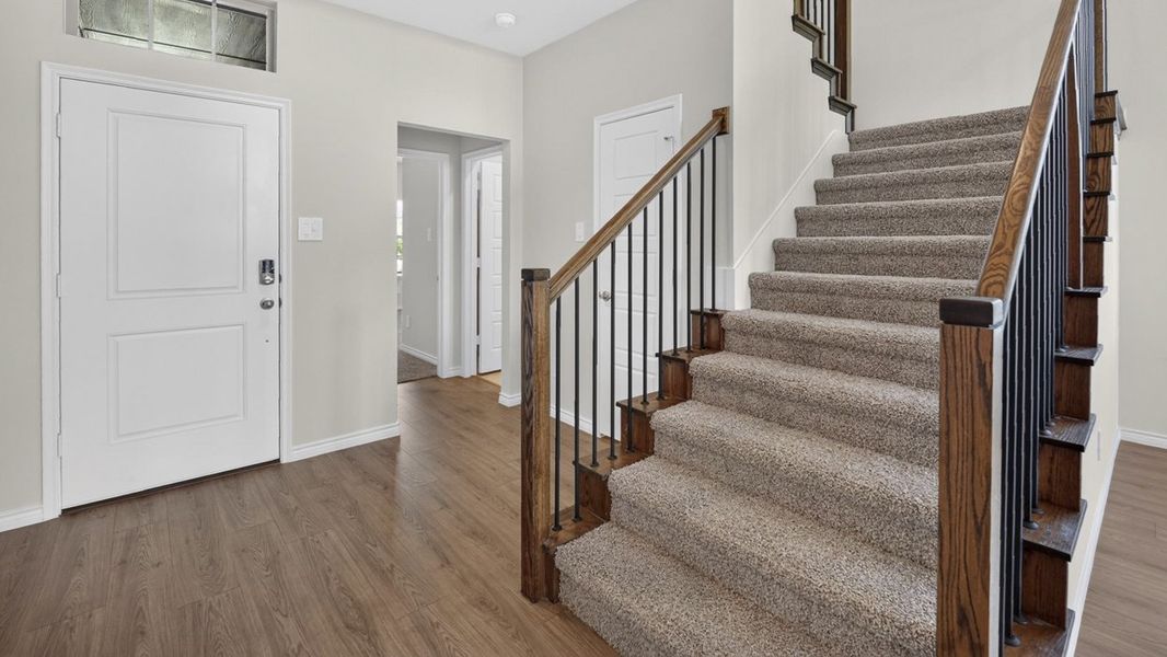 Representative unfurnished interior of a home built from the H233 Alpine by D.R. Horton in Lilybrooke at Legacy Hills, Celina (Image 9).