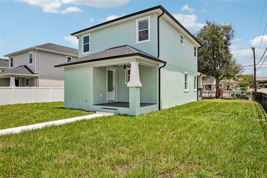 Exterior details and patio area of a home in , Tampa (Image 31).