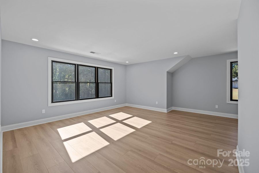 Spacious, unfurnished interior of a new home in , Wesley Chapel (Image 22). Spacious, unfurnished interior of a new home in , Wesley Chapel (Image 22).