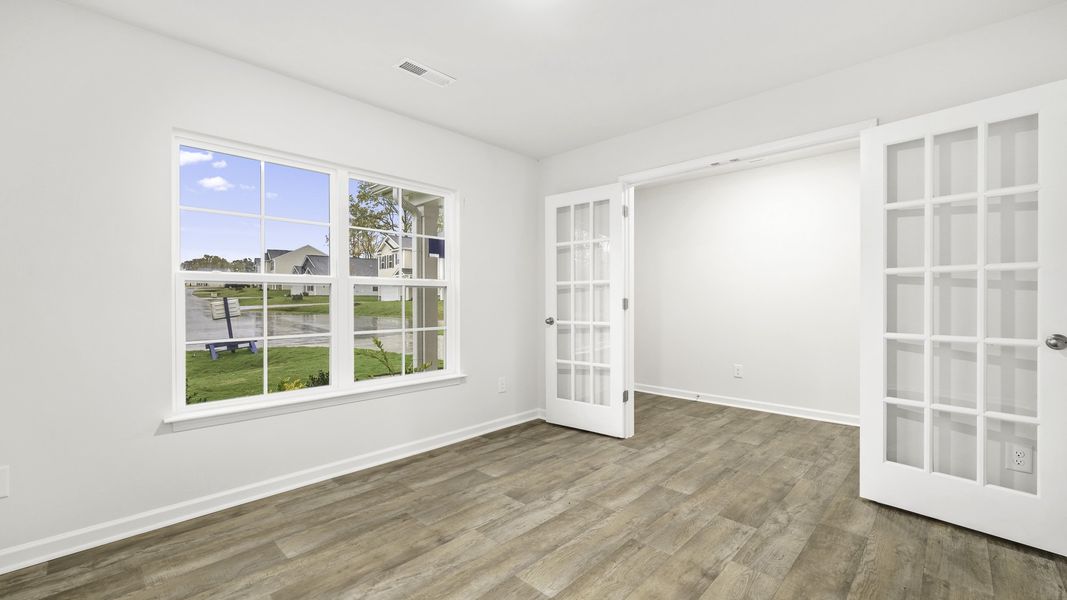 Spacious, unfurnished interior of a new home in Baymeade, Lexington (Image 8). Spacious, unfurnished interior of a new home in Baymeade, Lexington (Image 8).