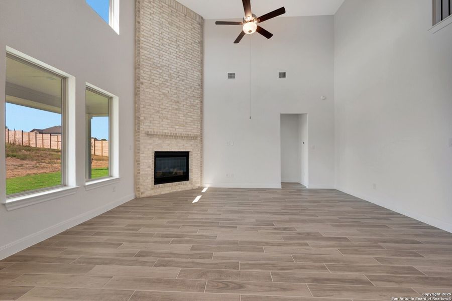 Spacious, unfurnished interior of a new home in Everly Estates, San Antonio (Image 9). Spacious, unfurnished interior of a new home in Everly Estates, San Antonio (Image 9).