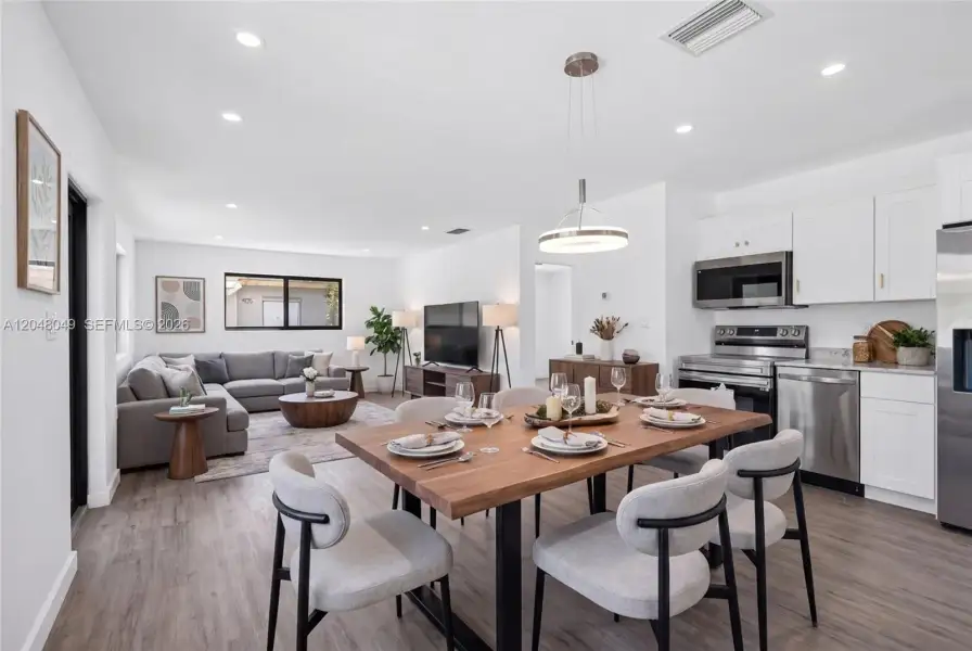 Furnished interior view inside a new home in , Fort Lauderdale (Image 8).