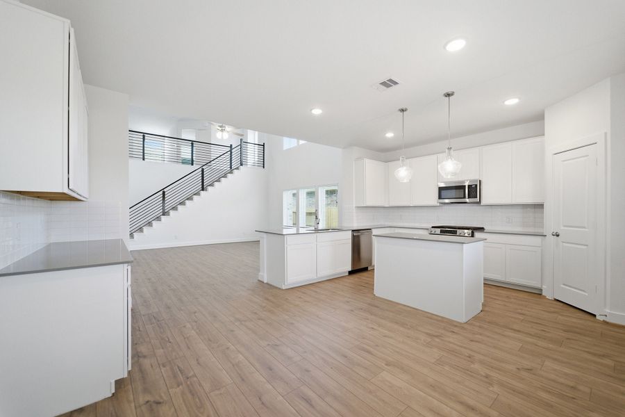 Furnished interior view inside a new home in Bay Creek, Baytown (Image 9).