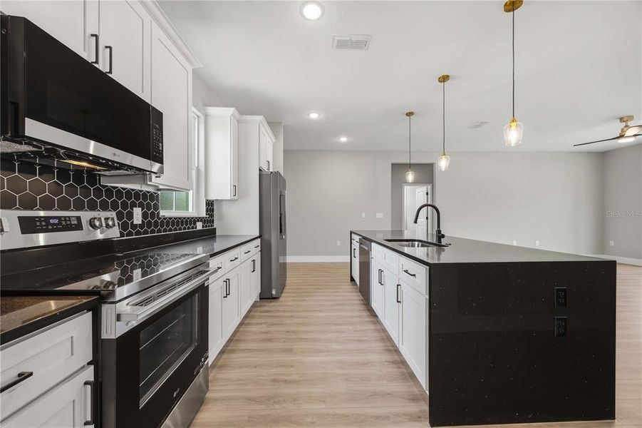Furnished interior view inside a new home in , Winter Haven (Image 8).