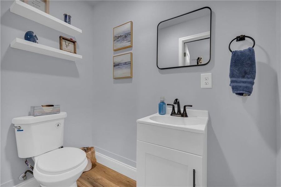 Furnished interior view inside a new home in , Lavonia (Image 34).