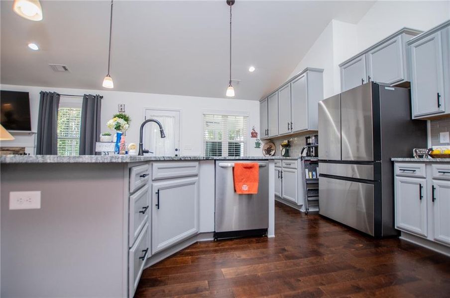 Furnished interior view inside a new home in , Villa Rica (Image 56). Furnished interior view inside a new home in , Villa Rica (Image 56).