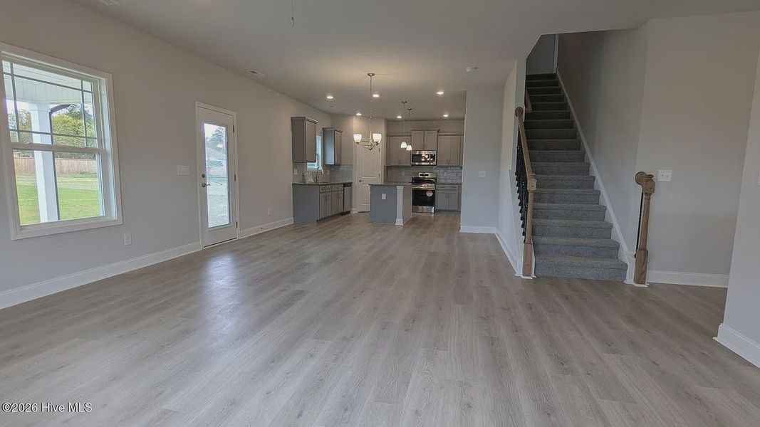 Spacious, unfurnished interior of a new home in Harvest Creek, Nashville (Image 17).