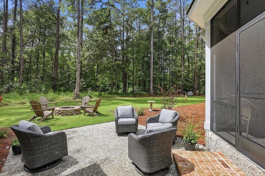 Exterior details and patio area of a home in , Seabrook (Image 28).