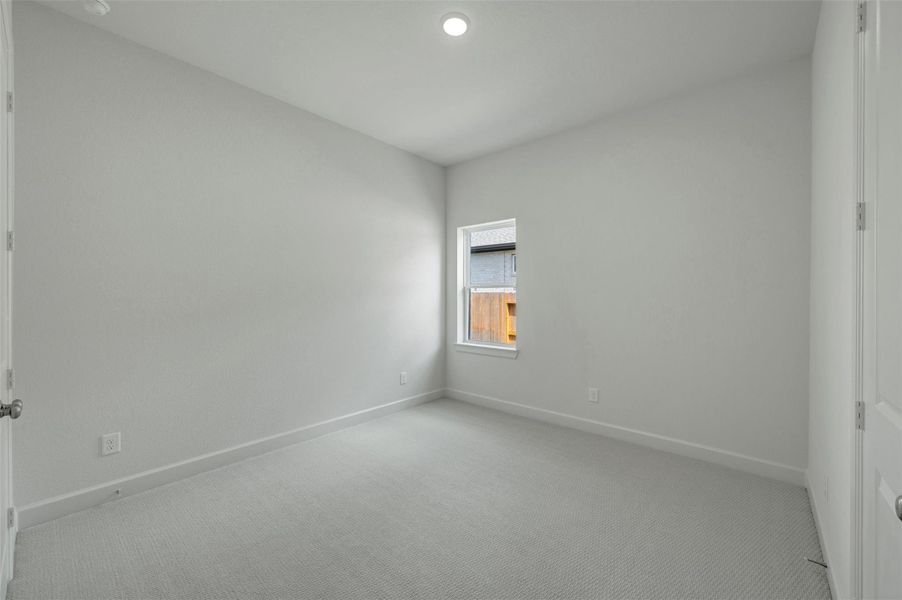 Spacious, unfurnished interior of a new home in ARTAVIA - Parkview Collection, Conroe (Image 41).