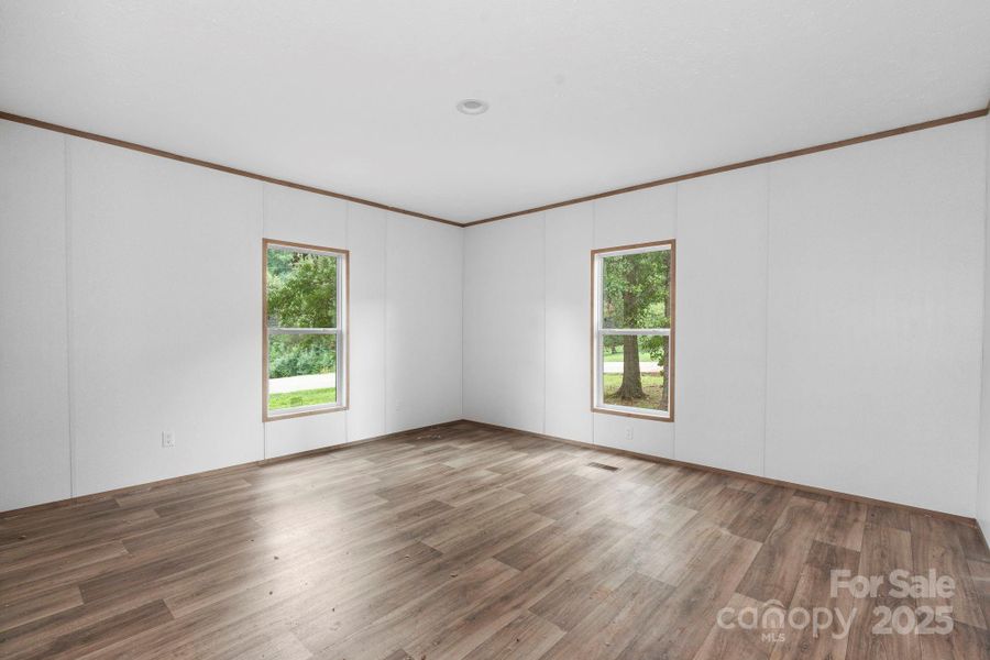 Spacious, unfurnished interior of a new home in , Lincolnton (Image 20).