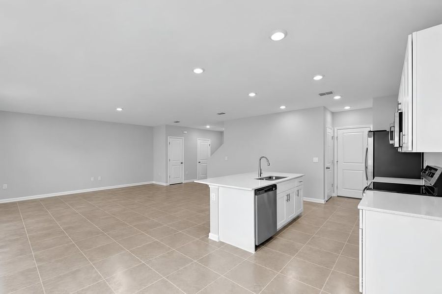 Spacious, unfurnished interior of a new home in Westview Community Group Page, Kissimmee (Image 17).