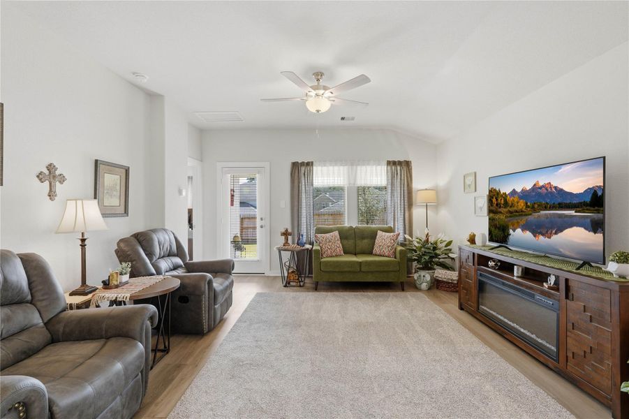 Furnished interior view inside a new home in Montgomery Oaks - Premier, Conroe (Image 7).