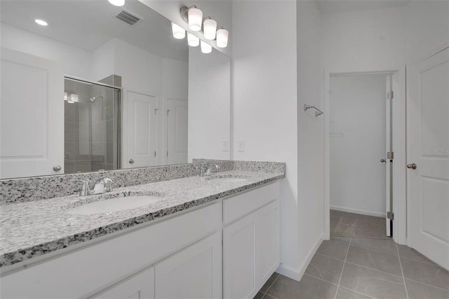 Furnished interior view inside a new home in , Deland (Image 9).