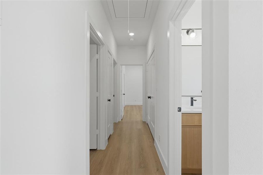 Spacious, unfurnished interior of a new home in , Dallas (Image 13).