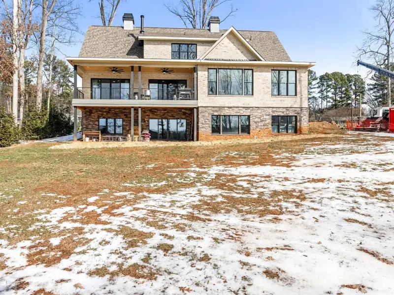 Image 42 of a home in .