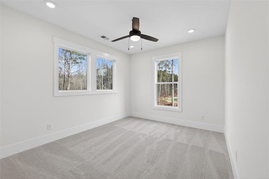 Spacious, unfurnished interior of a new home in , Jefferson (Image 32).
