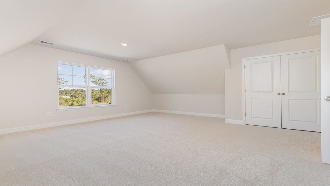 Spacious, unfurnished interior of a new home in Coastal Farms, Conway (Image 16).