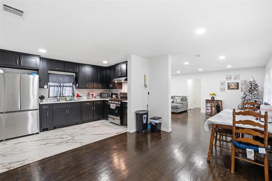Furnished interior view inside a new home in , Hillsboro (Image 10).
