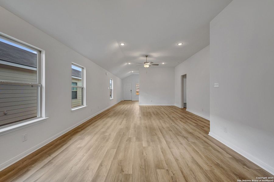 Spacious, unfurnished interior of a new home in Park Place, New Braunfels (Image 17). Spacious, unfurnished interior of a new home in Park Place, New Braunfels (Image 17).