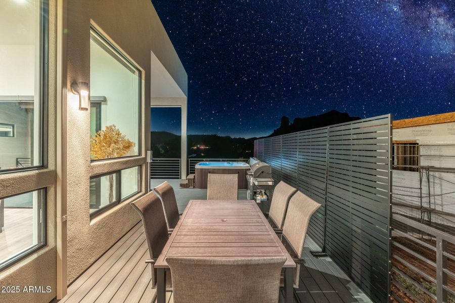 Side Terrace 2 Side Terrace 2