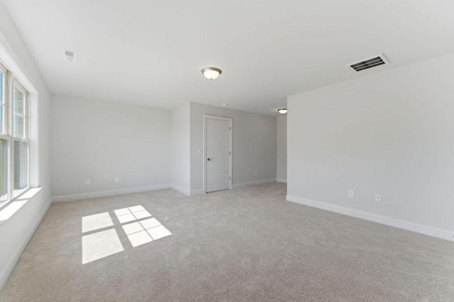 Representative unfurnished interior of a home built from the Hampton by Keystone Homes NC in Preserve at Carriage Cove, Oak Ridge (Image 87).