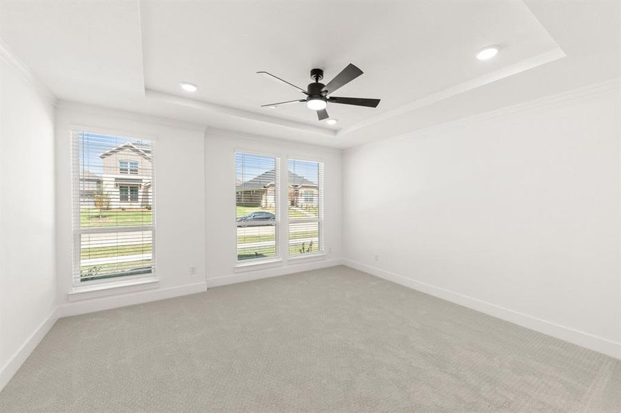 Spacious, unfurnished interior of a new home in Villages of Creekwood, Frisco (Image 17).