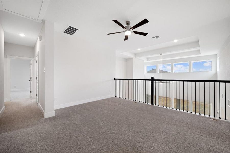 Spacious, unfurnished interior of a new home in Santa Rita Ranch, Liberty Hill (Image 19).