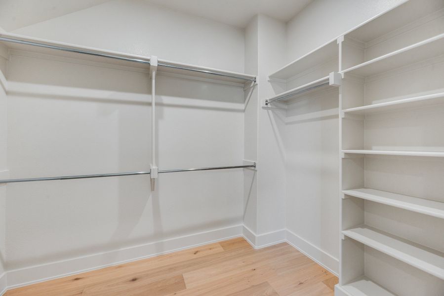 Representative unfurnished interior of a home built from the Lakeside - SH 5434 by Shaddock Homes in Furst Ranch, Argyle (Image 26).