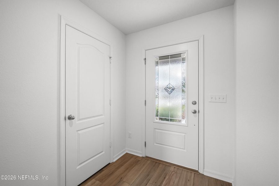 Spacious, unfurnished interior of a new home in Westport Landing, Jacksonville (Image 17).