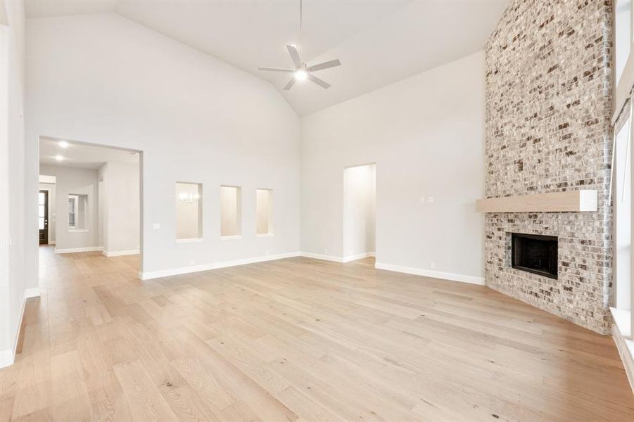 Spacious, unfurnished interior of a new home in Hayes Crossing, Midlothian (Image 29).
