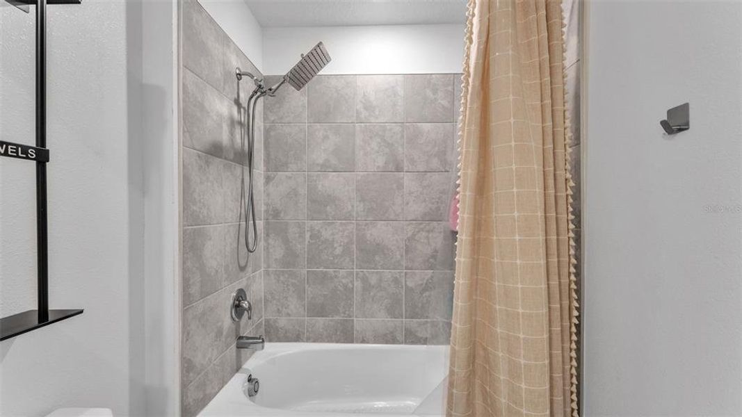 Furnished interior view inside a new home in , Winter Haven (Image 41).