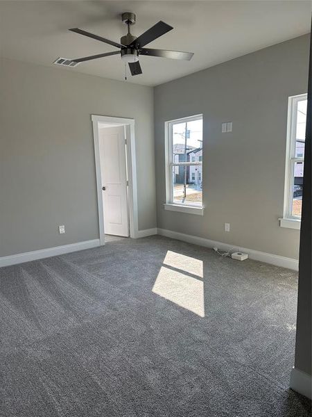 Spacious, unfurnished interior of a new home in , Dallas (Image 28).