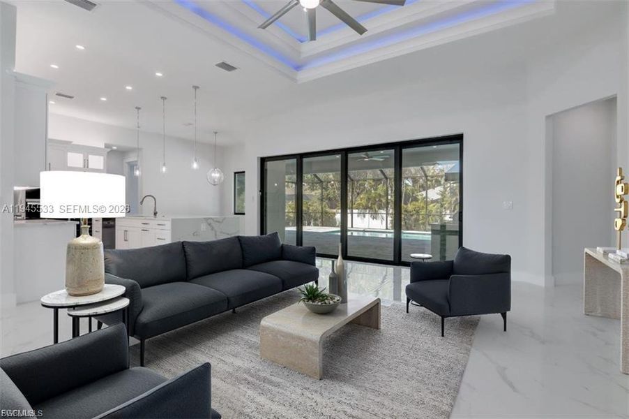 Community amenities in , Cape Coral (Image 38).