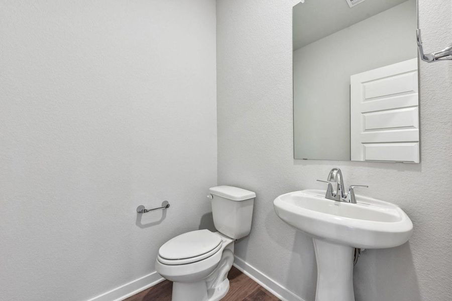 Furnished interior view inside a new home in Trinity Ranch, Elgin (Image 7).