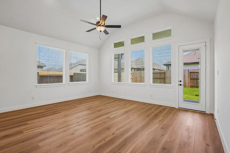 Representative unfurnished interior of a home built from the Lynnbrook by Chesmar Homes in Wood Leaf Reserve, Tomball (Image 13). Representative unfurnished interior of a home built from the Lynnbrook by Chesmar Homes in Wood Leaf Reserve, Tomball (Image 13).