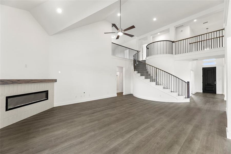 18. 1019 Modesto - Bath 18. 1019 Modesto - Bath